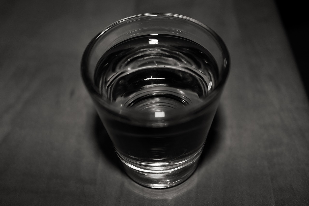 Renta alkoholowa w Polsce: kto ją otrzymuje i jakie są koszty dla budżetu państwa